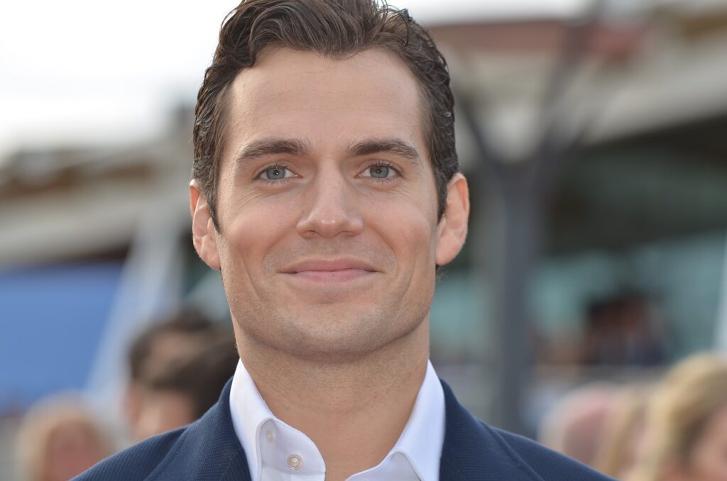 Is Henry Cavil Gay?